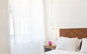 Livin Hydra Garden Suite Aparthotel